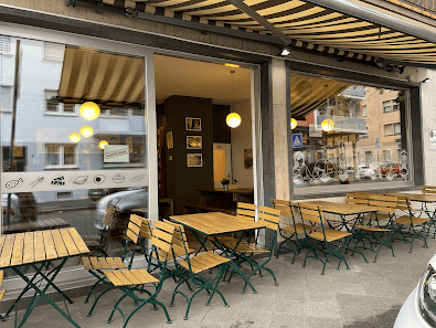 Hikoo L10 - Tonkotsu Ramen Restaurant